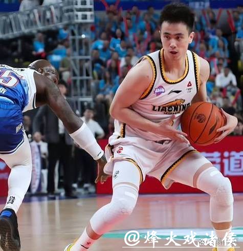 主教练摇头！CBA冠军6连败，2人20+难胜